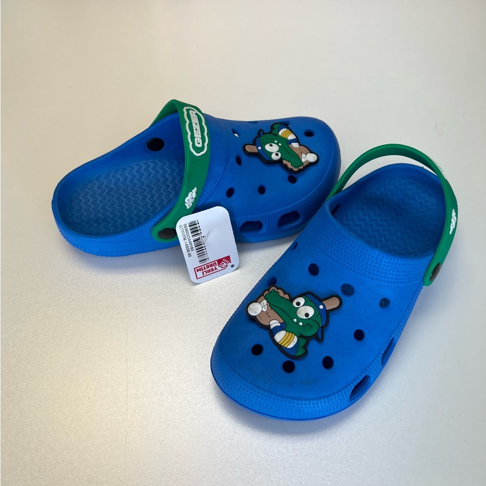 Kids Crocs - Picture 5 of 9
